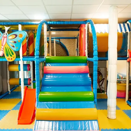 Kristian Kubova Huť