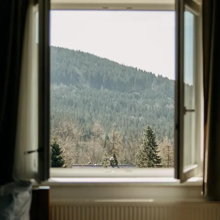 Kristian Hotel 3*