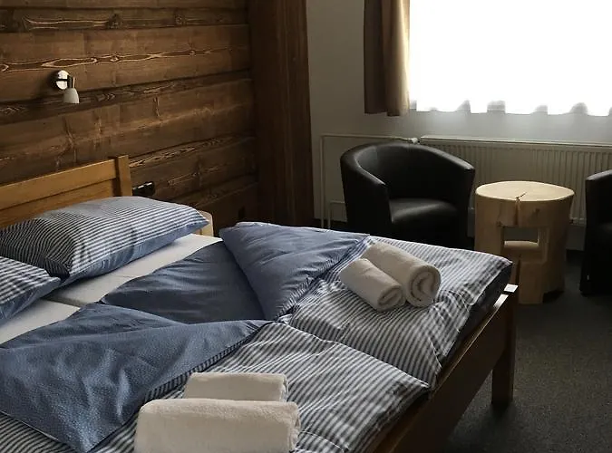 Kristian Hotel